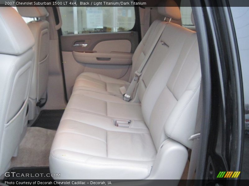 Black / Light Titanium/Dark Titanium 2007 Chevrolet Suburban 1500 LT 4x4