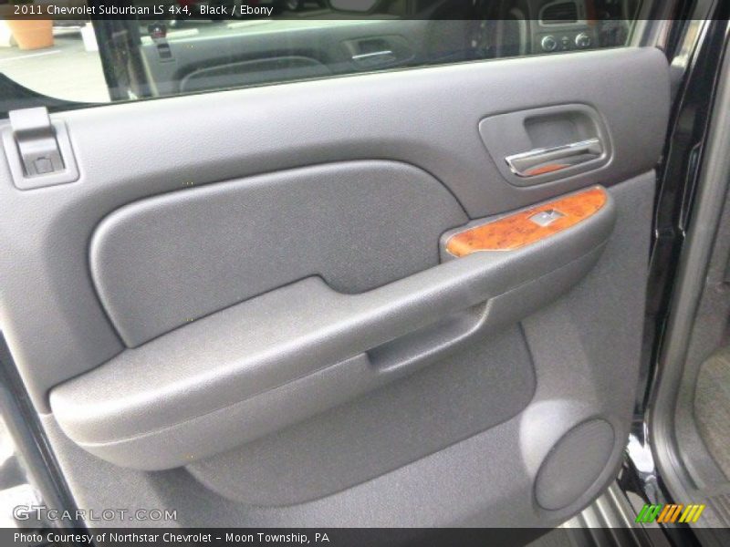 Black / Ebony 2011 Chevrolet Suburban LS 4x4