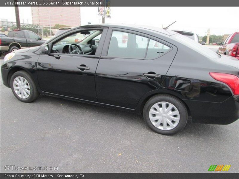 Super Black / Charcoal 2012 Nissan Versa 1.6 S Sedan