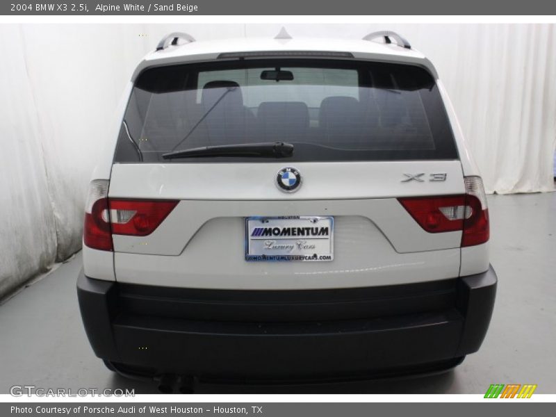 Alpine White / Sand Beige 2004 BMW X3 2.5i