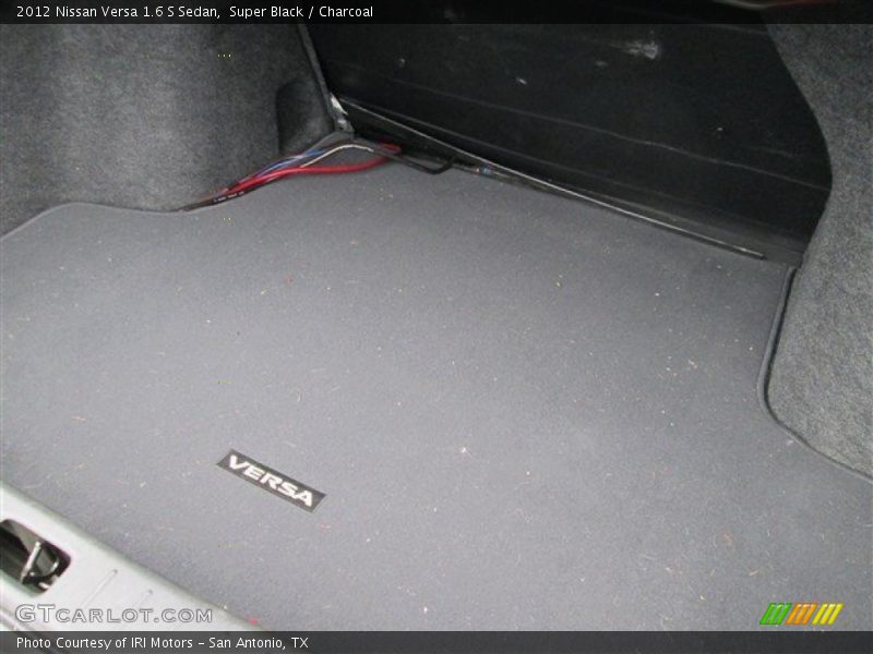 Super Black / Charcoal 2012 Nissan Versa 1.6 S Sedan