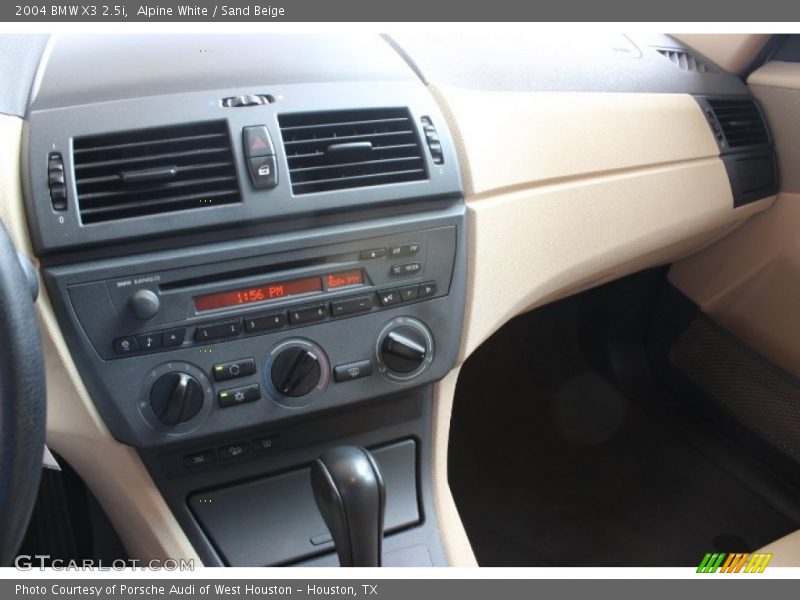 Alpine White / Sand Beige 2004 BMW X3 2.5i