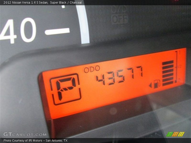 Super Black / Charcoal 2012 Nissan Versa 1.6 S Sedan