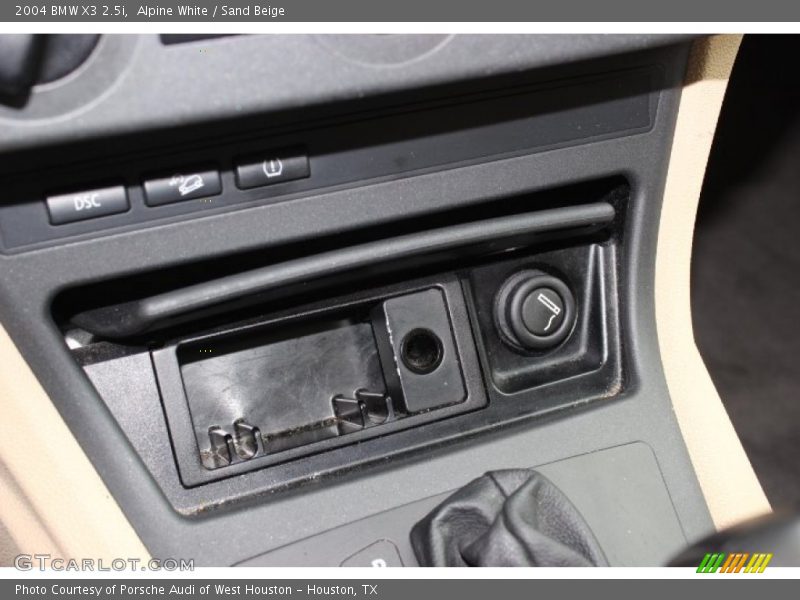 Alpine White / Sand Beige 2004 BMW X3 2.5i
