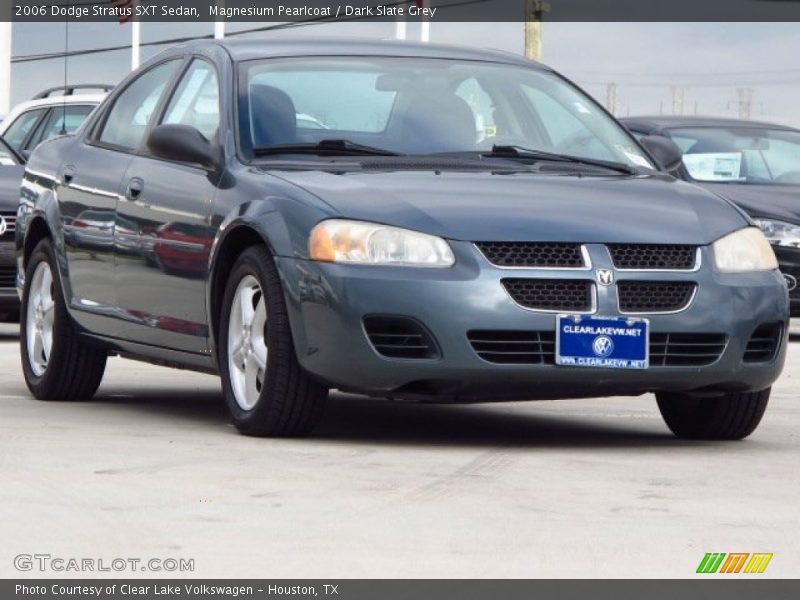 Magnesium Pearlcoat / Dark Slate Grey 2006 Dodge Stratus SXT Sedan