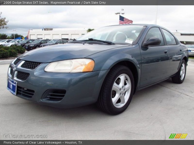 Magnesium Pearlcoat / Dark Slate Grey 2006 Dodge Stratus SXT Sedan