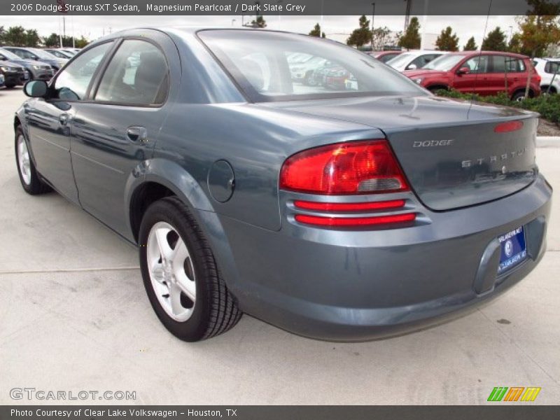 Magnesium Pearlcoat / Dark Slate Grey 2006 Dodge Stratus SXT Sedan