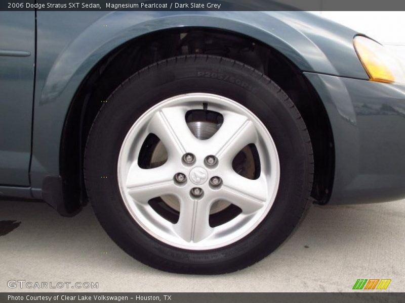 Magnesium Pearlcoat / Dark Slate Grey 2006 Dodge Stratus SXT Sedan