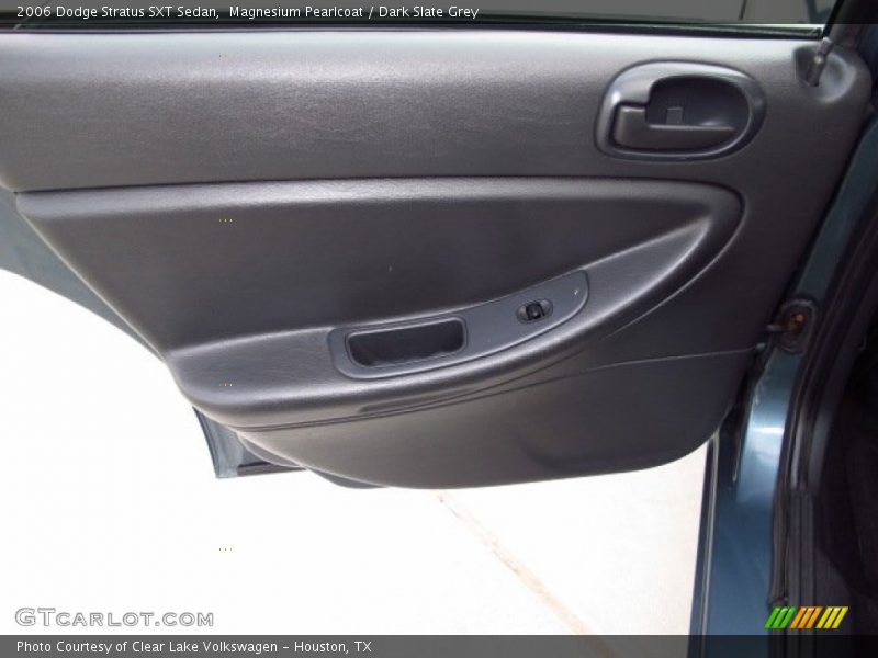 Magnesium Pearlcoat / Dark Slate Grey 2006 Dodge Stratus SXT Sedan