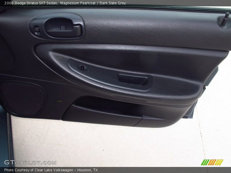 Magnesium Pearlcoat / Dark Slate Grey 2006 Dodge Stratus SXT Sedan