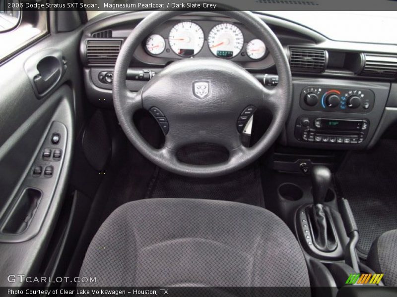 Magnesium Pearlcoat / Dark Slate Grey 2006 Dodge Stratus SXT Sedan