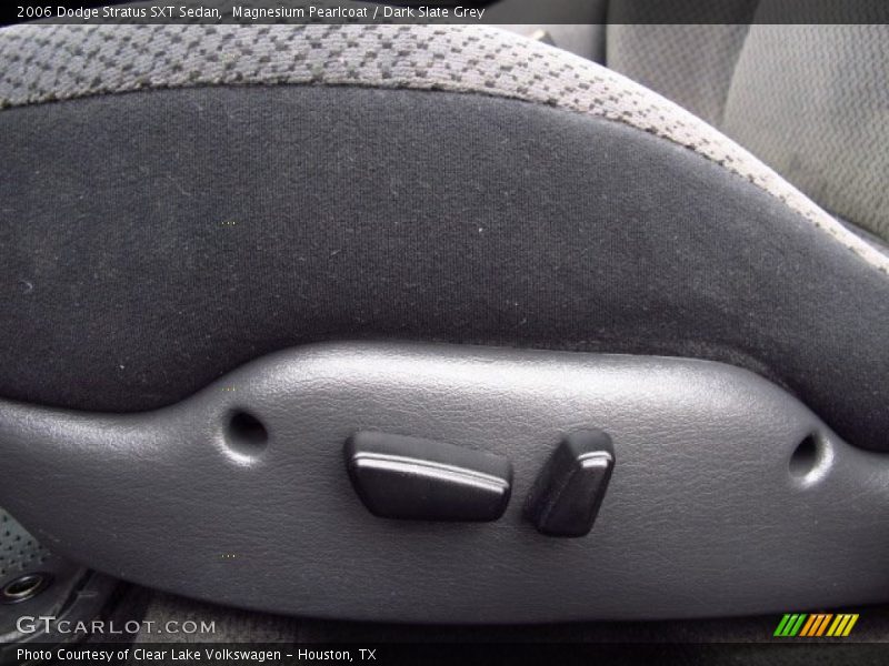 Magnesium Pearlcoat / Dark Slate Grey 2006 Dodge Stratus SXT Sedan