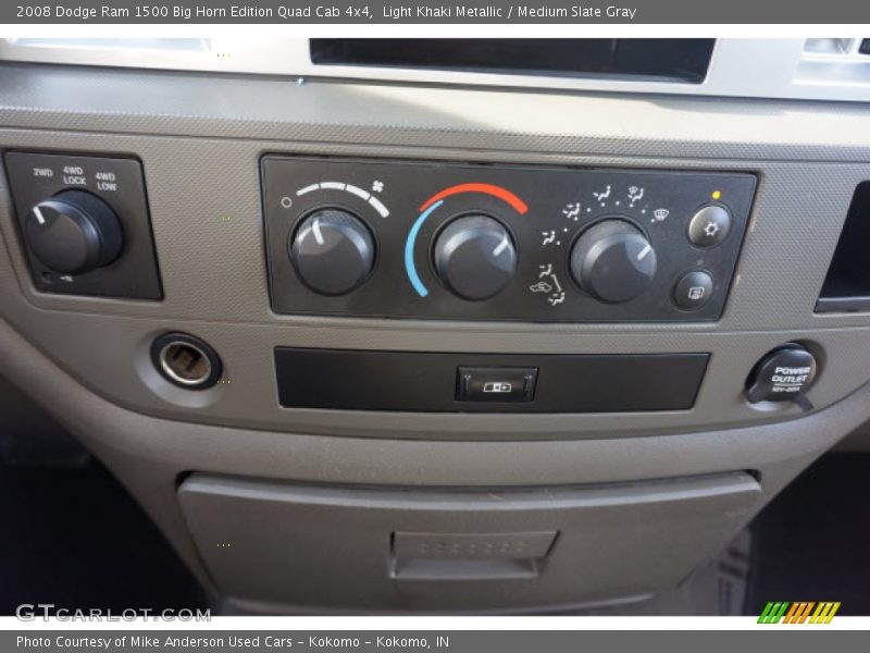 Light Khaki Metallic / Medium Slate Gray 2008 Dodge Ram 1500 Big Horn Edition Quad Cab 4x4