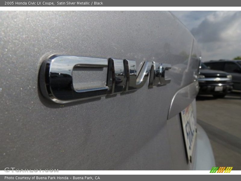 Satin Silver Metallic / Black 2005 Honda Civic LX Coupe