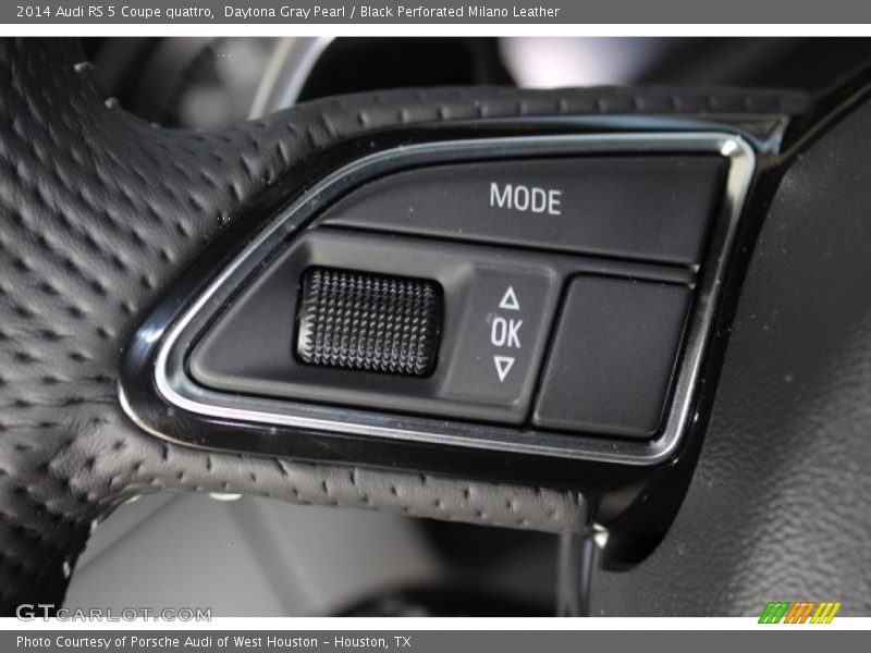 Controls of 2014 RS 5 Coupe quattro