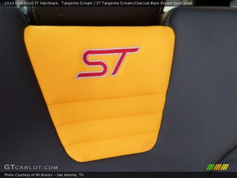 Tangerine Scream / ST Tangerine Scream/Charcoal Black Recaro Sport Seats 2014 Ford Focus ST Hatchback