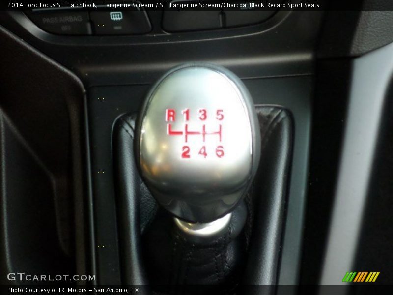 Tangerine Scream / ST Tangerine Scream/Charcoal Black Recaro Sport Seats 2014 Ford Focus ST Hatchback