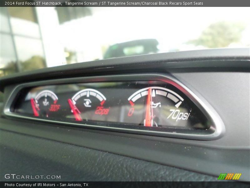 Tangerine Scream / ST Tangerine Scream/Charcoal Black Recaro Sport Seats 2014 Ford Focus ST Hatchback