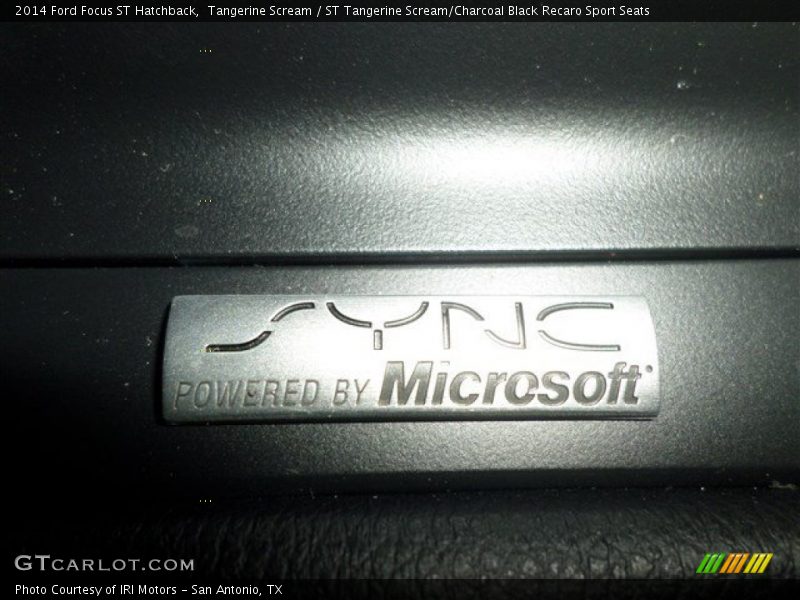 Tangerine Scream / ST Tangerine Scream/Charcoal Black Recaro Sport Seats 2014 Ford Focus ST Hatchback