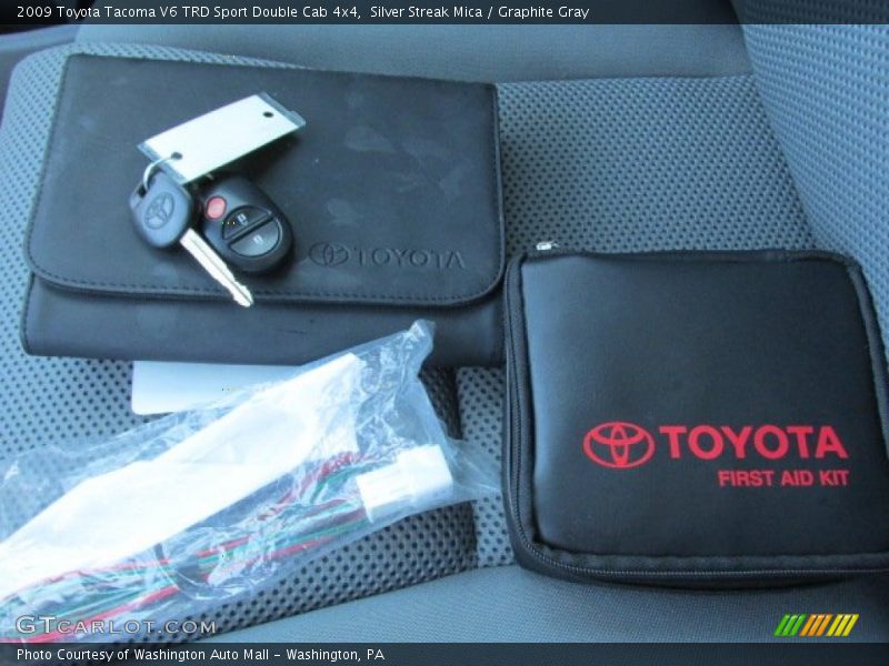 Silver Streak Mica / Graphite Gray 2009 Toyota Tacoma V6 TRD Sport Double Cab 4x4