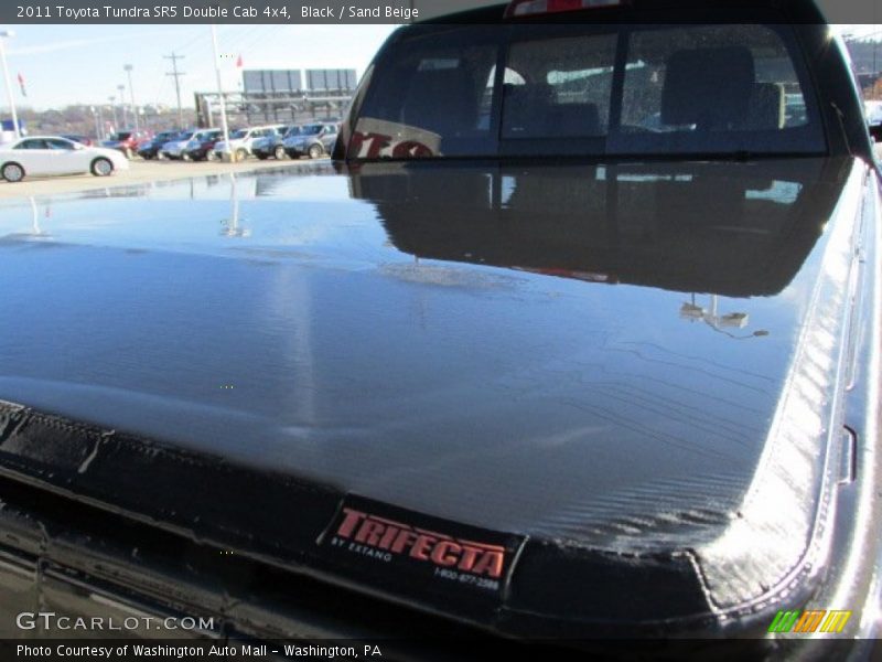 Black / Sand Beige 2011 Toyota Tundra SR5 Double Cab 4x4