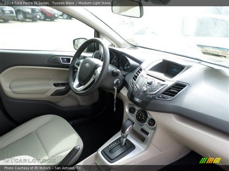 Tuxedo Black / Medium Light Stone 2014 Ford Fiesta SE Sedan
