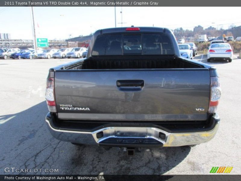 Magnetic Gray Metallic / Graphite Gray 2011 Toyota Tacoma V6 TRD Double Cab 4x4