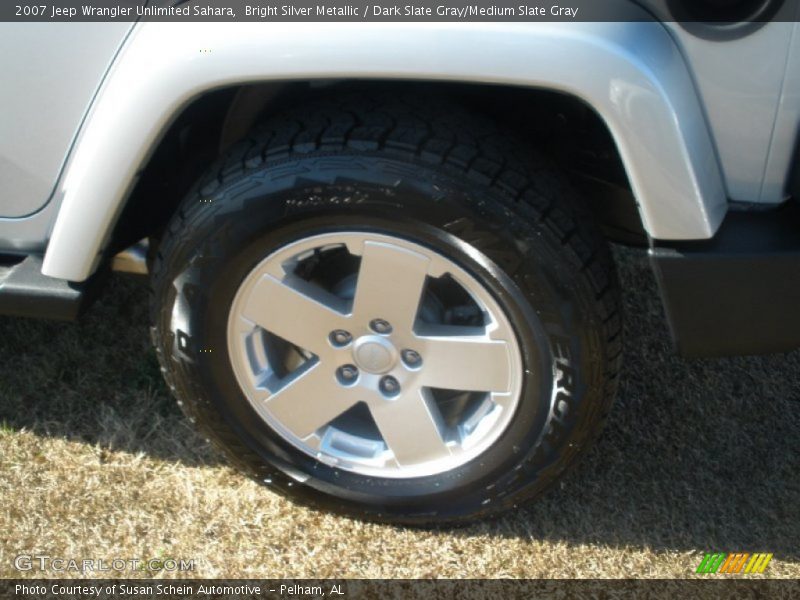 Bright Silver Metallic / Dark Slate Gray/Medium Slate Gray 2007 Jeep Wrangler Unlimited Sahara