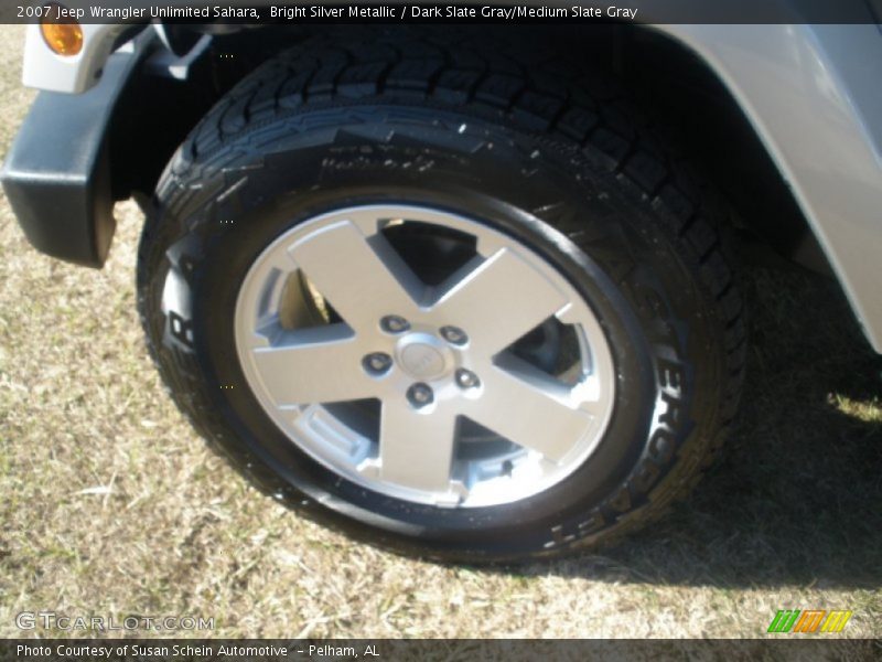 Bright Silver Metallic / Dark Slate Gray/Medium Slate Gray 2007 Jeep Wrangler Unlimited Sahara