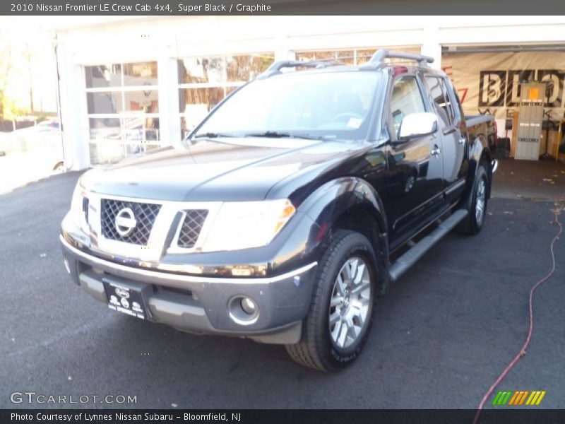 Super Black / Graphite 2010 Nissan Frontier LE Crew Cab 4x4