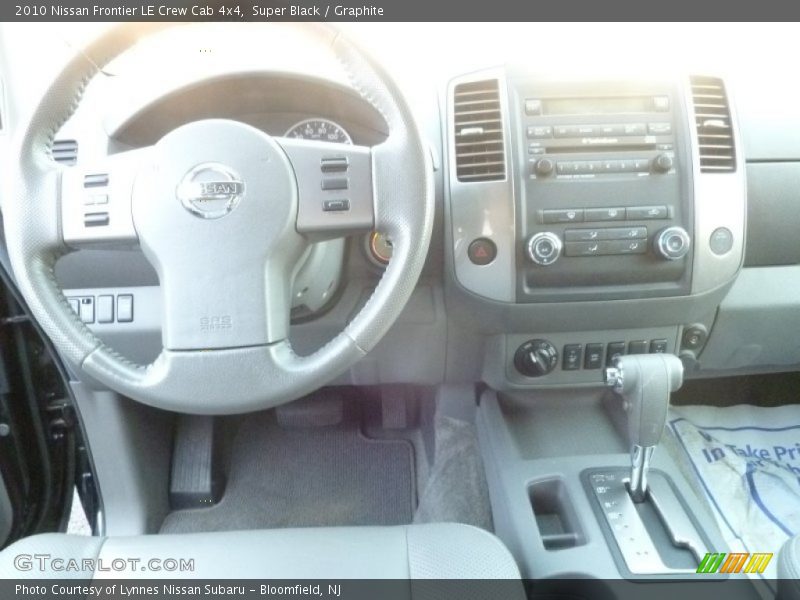 Super Black / Graphite 2010 Nissan Frontier LE Crew Cab 4x4