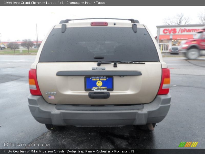 Champagne Pearl / Taupe 1999 Jeep Grand Cherokee Laredo 4x4