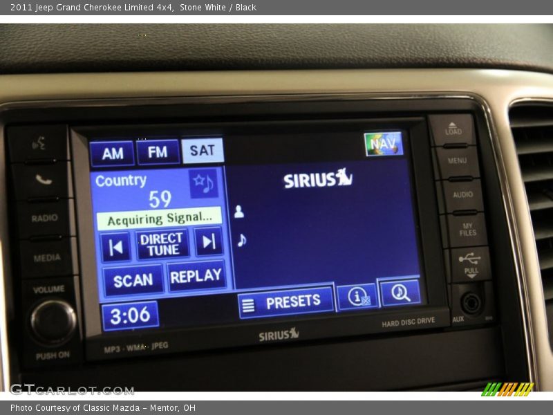 Stone White / Black 2011 Jeep Grand Cherokee Limited 4x4