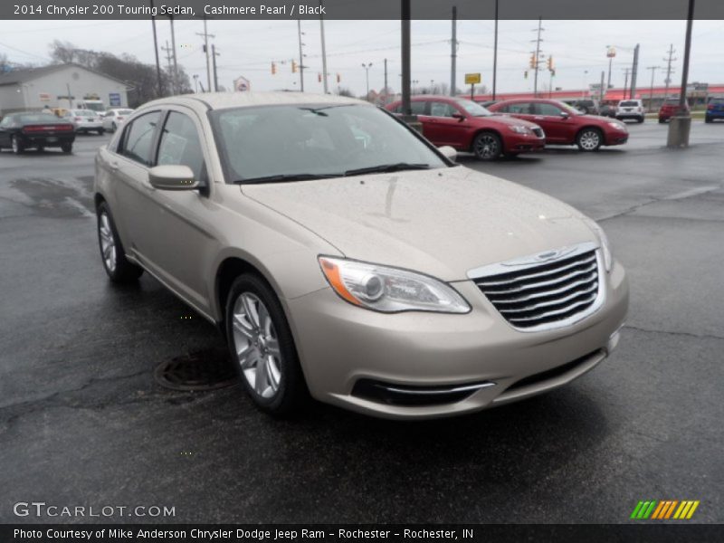 Cashmere Pearl / Black 2014 Chrysler 200 Touring Sedan