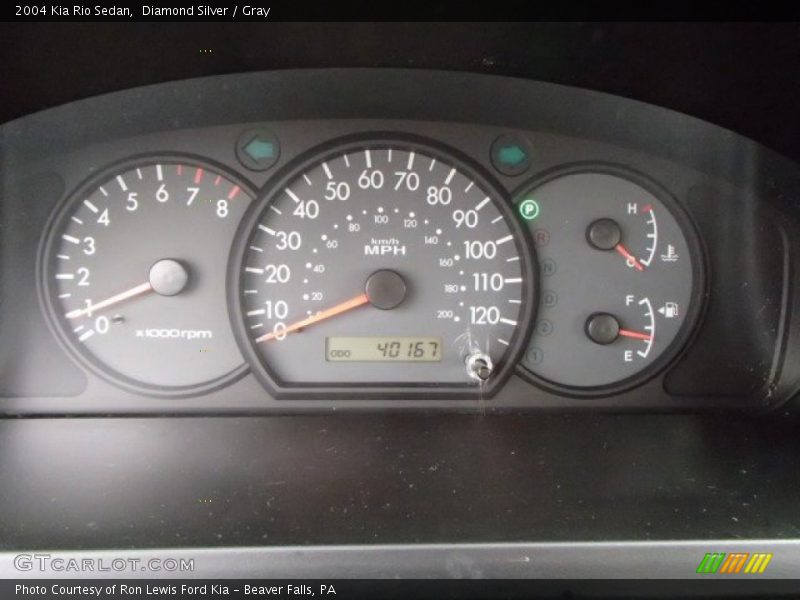 Diamond Silver / Gray 2004 Kia Rio Sedan