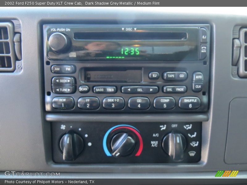 Controls of 2002 F250 Super Duty XLT Crew Cab