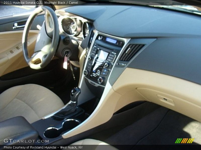 Midnight Black / Camel 2011 Hyundai Sonata GLS