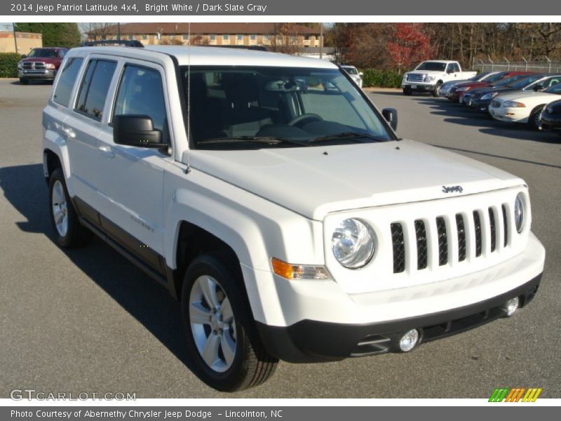 Bright White / Dark Slate Gray 2014 Jeep Patriot Latitude 4x4
