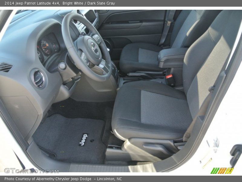 Bright White / Dark Slate Gray 2014 Jeep Patriot Latitude 4x4