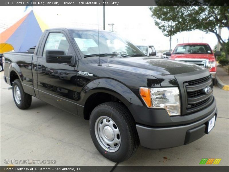 Tuxedo Black Metallic / Steel Gray 2013 Ford F150 XL Regular Cab