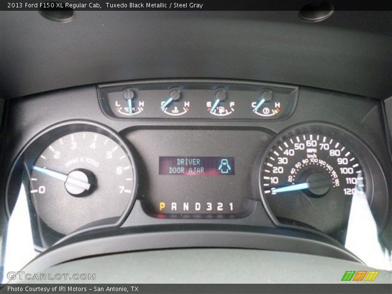 Tuxedo Black Metallic / Steel Gray 2013 Ford F150 XL Regular Cab