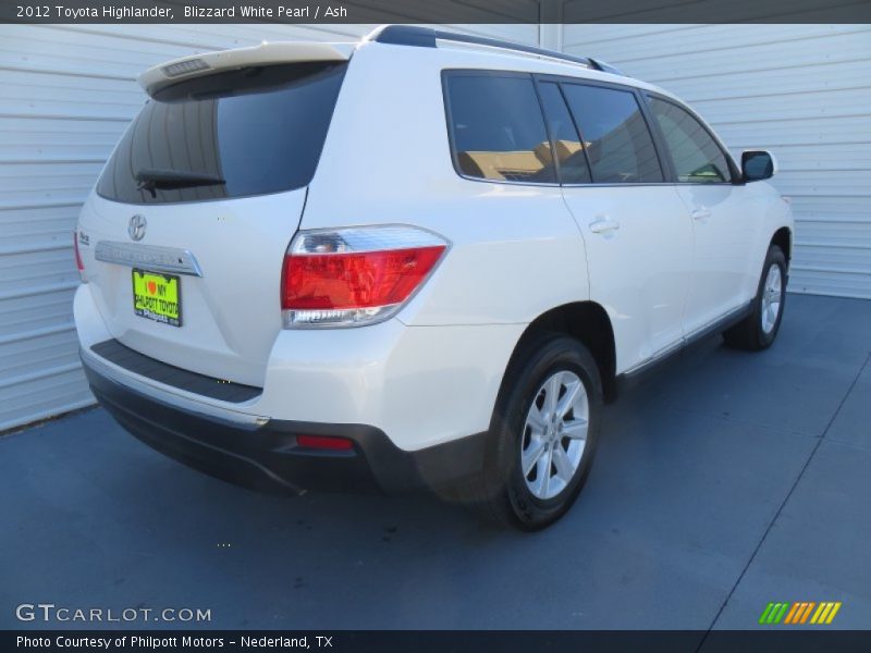 Blizzard White Pearl / Ash 2012 Toyota Highlander