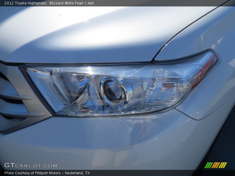 Blizzard White Pearl / Ash 2012 Toyota Highlander