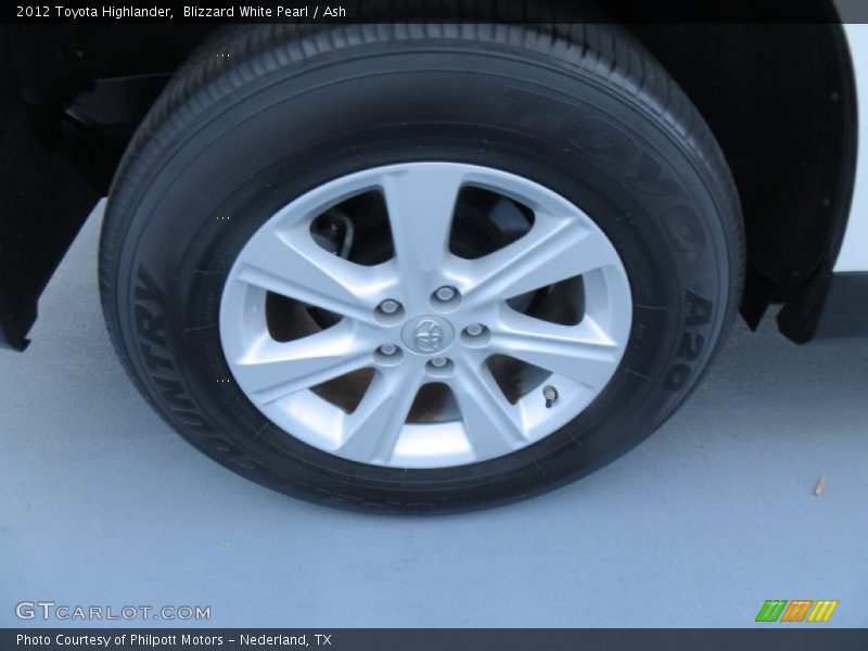Blizzard White Pearl / Ash 2012 Toyota Highlander