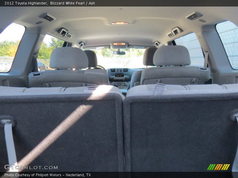 Blizzard White Pearl / Ash 2012 Toyota Highlander