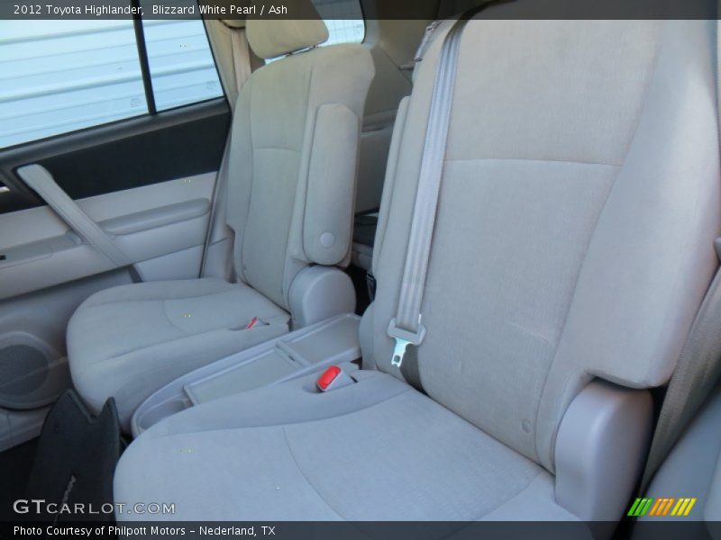 Blizzard White Pearl / Ash 2012 Toyota Highlander