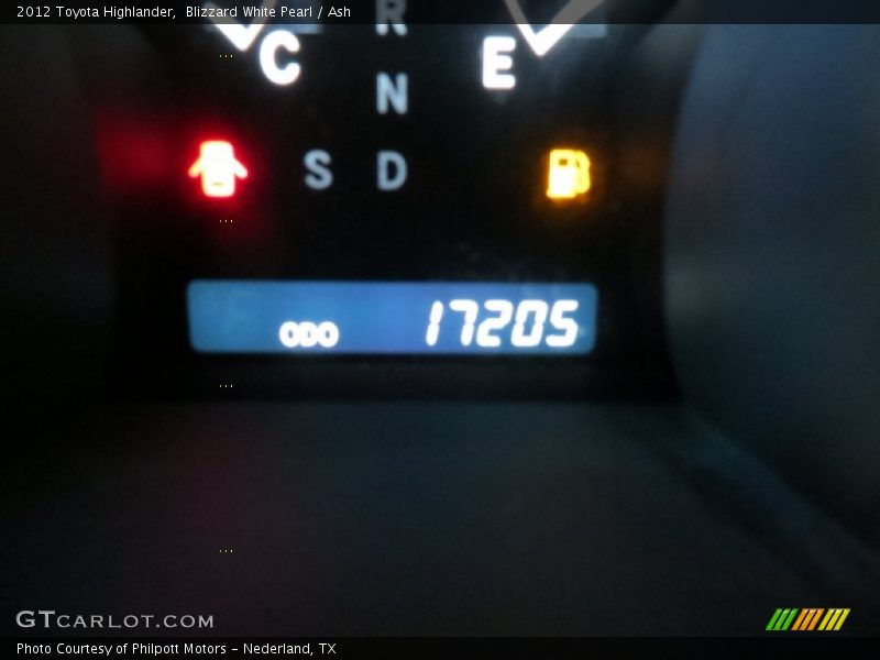 Blizzard White Pearl / Ash 2012 Toyota Highlander