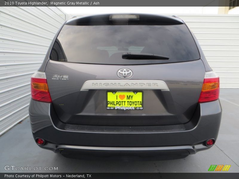 Magnetic Gray Metallic / Ash 2010 Toyota Highlander