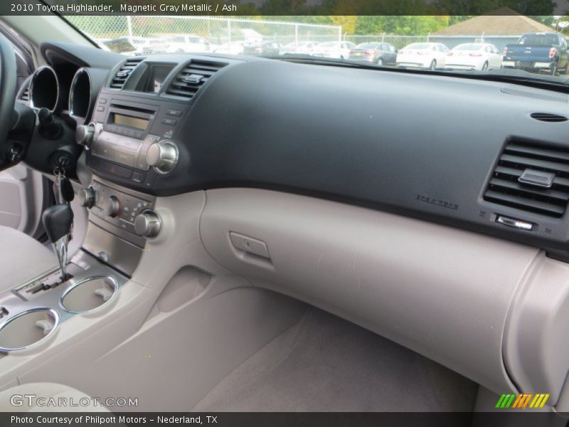 Magnetic Gray Metallic / Ash 2010 Toyota Highlander