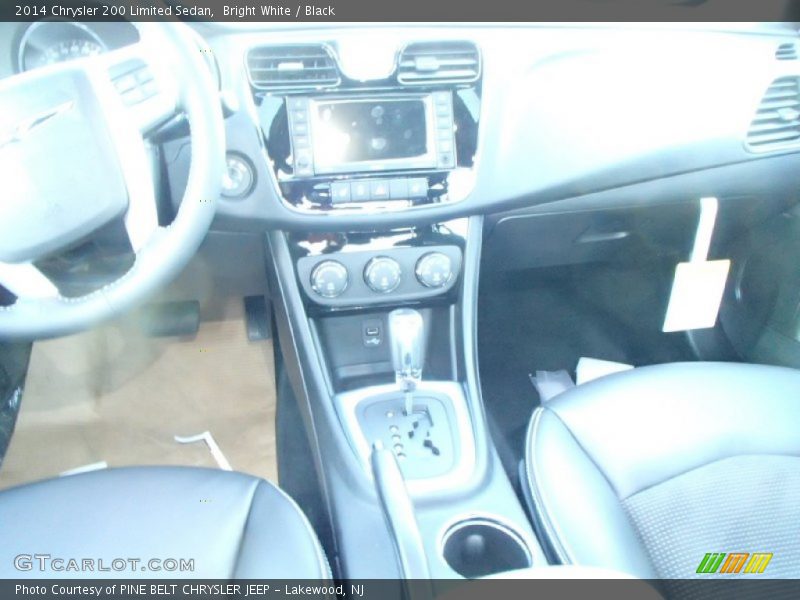 Bright White / Black 2014 Chrysler 200 Limited Sedan